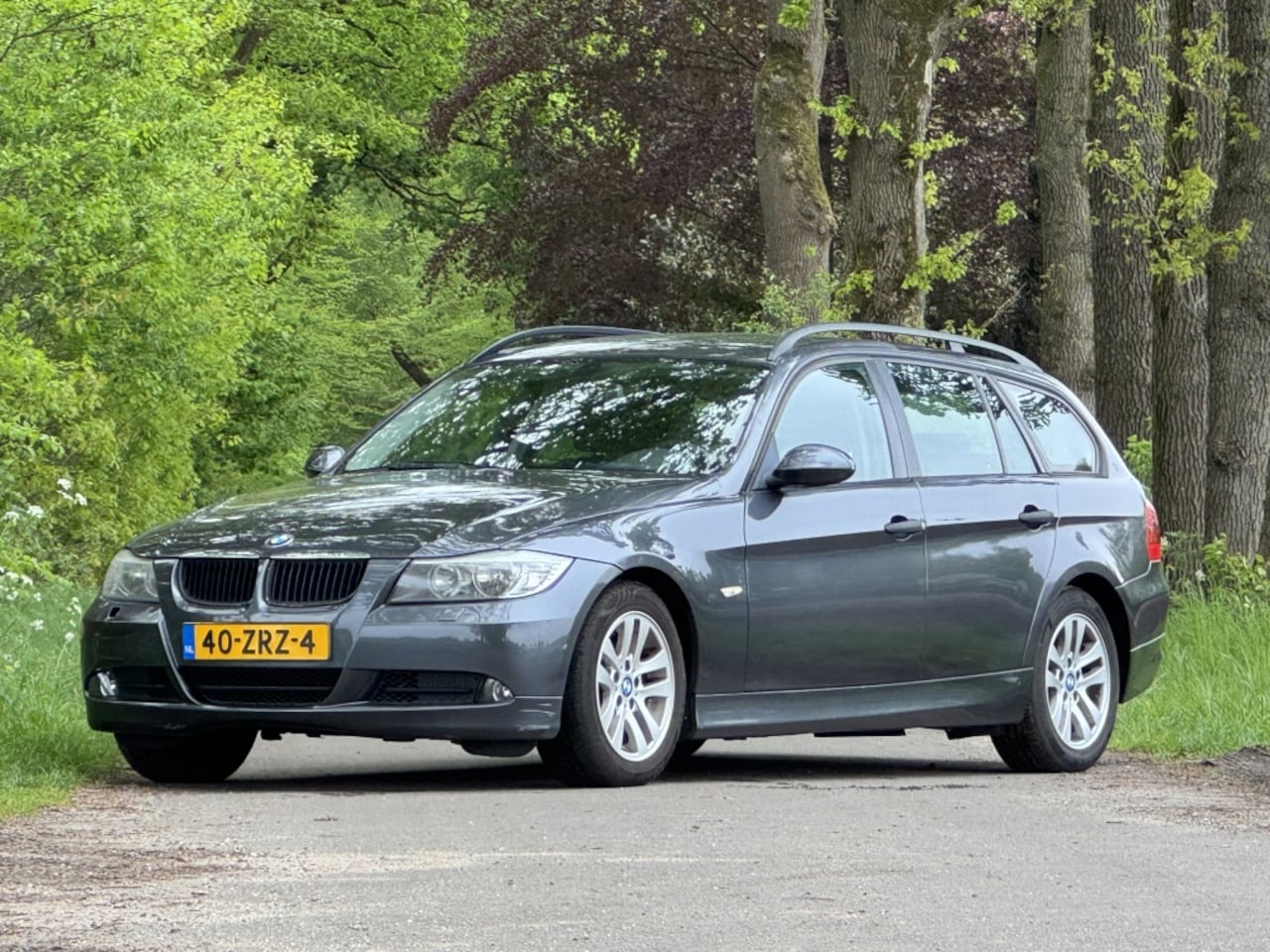 BMW 3-serie Touring - apk 2-27 goed onder 320i - AutoWereld.nl