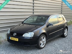 Volkswagen Golf - 1.6 FSI NW APK|STOELVERWARMING|LEDER|AIRCO|