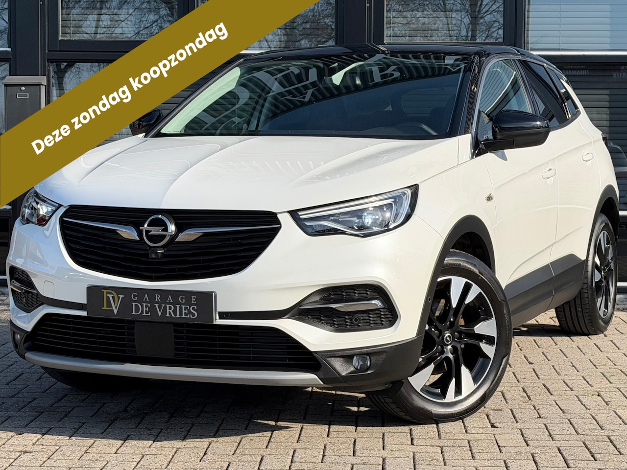 Opel Grandland X - 1.6 Turbo Ultimate Aut Parelmoer 1600KG Trekgewicht Garantie - AutoWereld.nl