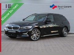 BMW 3-serie Touring - 330e xDrive Pano/Trekhaak/Headup/Camera/Leder