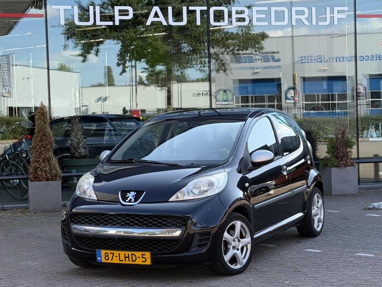 Peugeot 107 - 1.0-12V Sublime 5 drs bj 2010 Airco Lmv Top staat - AutoWereld.nl
