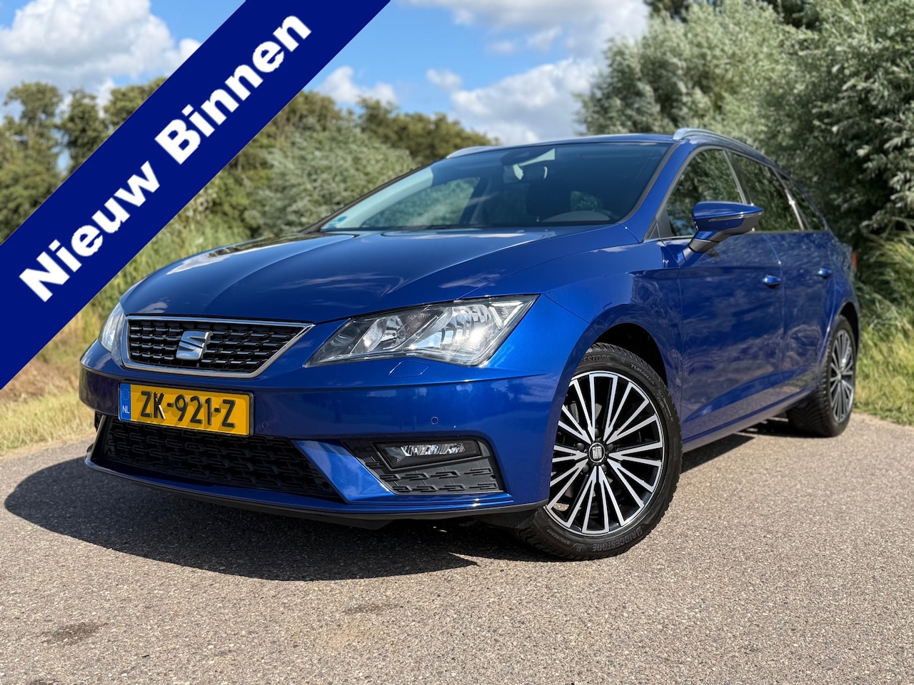 SEAT Leon ST - 1.5 TSI Xcellence Business Intense / Stoelverwarming / Leder / Navigatie / Cruise Control - AutoWereld.nl