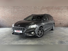 Ford Focus Wagon - 1.0 EcoBoost Hybrid ST Line Winter Pakket / Safety Pakket / Trekhaak afneembaar / CarPlay
