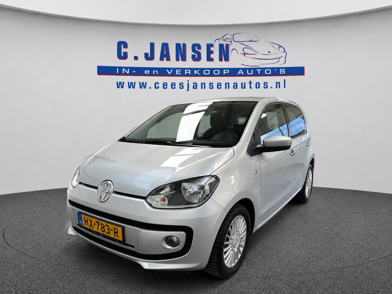 Volkswagen Up! - 1.0 high BlueMotion Afneembare trekhaak Uniek! | Airco | Cruise control | Parkeersensor ac - AutoWereld.nl