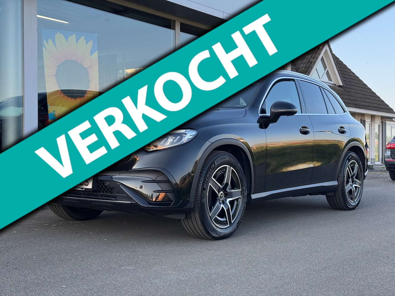 Mercedes-Benz GLC-klasse - 200 4MATIC AMG Line automaat , elektrische trekhaak Panorama schuifdak, Distronic - AutoWereld.nl
