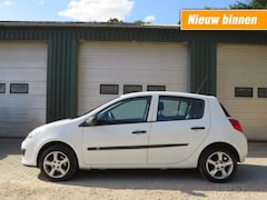 Renault Clio - 1.2-16V AUTHENTIQUE