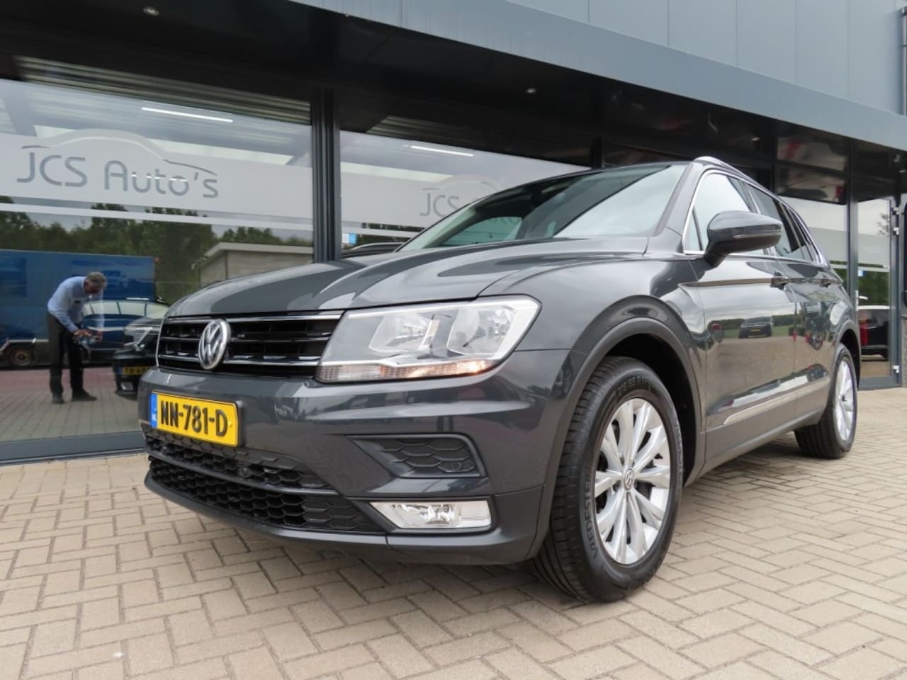 Volkswagen Tiguan - 1.4 TSI Comfortline Ecc Cruise Navi 2x Pdc Trekhaak 2017 - AutoWereld.nl