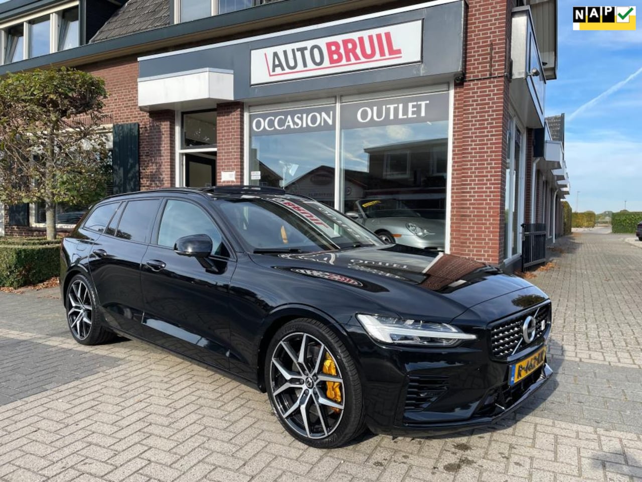 Volvo V60 - 2.0 T8 Twin Engine AWD POLESTAR ENGINEERED / 430 PK |Schuifd.|Trekh|Super Compleet - AutoWereld.nl