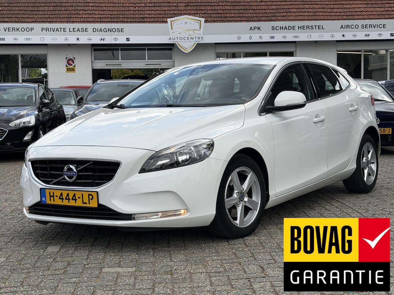 Volvo V40 - 2.0 T2 Momentum KLIMA | CRUISE CONTROL | BOVAG !! - AutoWereld.nl