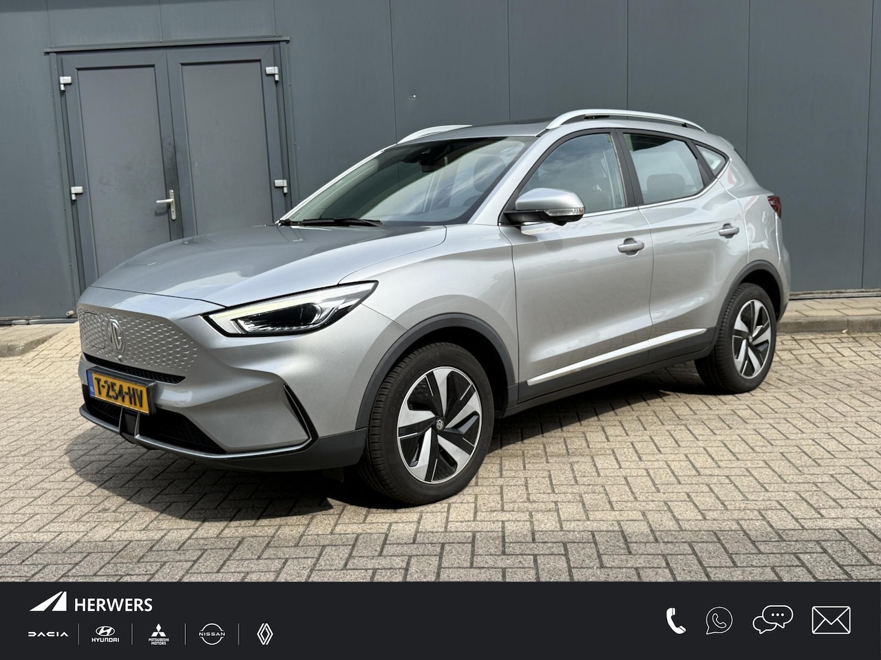 MG MG ZS EV - EV Standard Range Luxury 50 kWh Automaat / Schuif/Kanteldak / Trekhaak / Cruise Control Ad - AutoWereld.nl