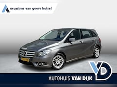 Mercedes-Benz B-klasse - 180 Navi / Trekhaak / Parkeer assistent / stoelverwarming
