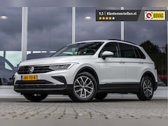 Volkswagen Tiguan - 1.5 TSI Life | Trekhaak | Carplay | Stoelverwarming