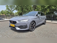 CUPRA Leon Sportstourer - 1.5 eTSI | Business Edition PLUS | Trekhaak | Navi | Camera | PDC | ECC | LED | Cruise Ctr