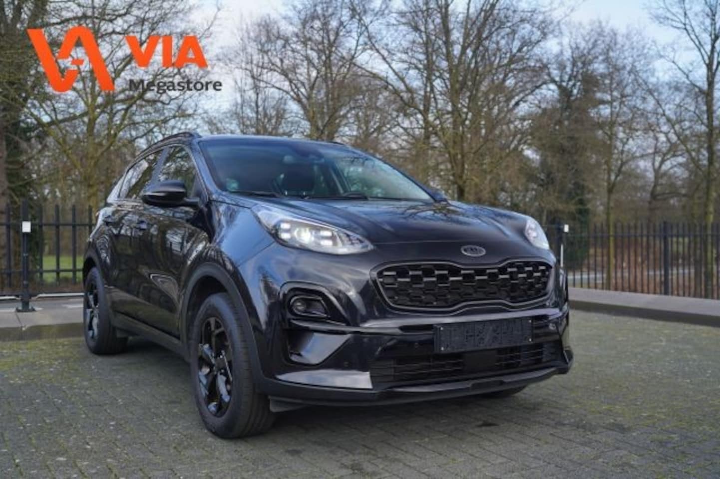 Kia Sportage - 1.6 GDi (97 kW) BLACK-Line Pano | Leder | Navi | JBL | Stoel & Stuur verw. | FULL Options - AutoWereld.nl