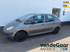 Citroën Xsara Picasso - 1.8i-16V Différence 2, '04, 169000km, airco, cruise, trekhaak, nette auto