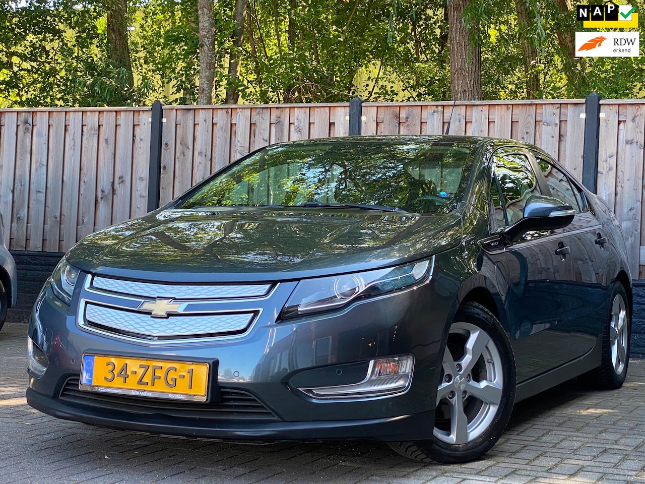 Chevrolet Volt - 1.4 LTZ NL Auto I Navigatie I Leer I Stoel Verwarming I Nette Auto - AutoWereld.nl