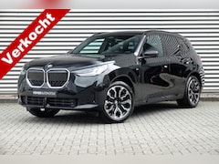 BMW X3 - 30e xDrive M Sport | Panodak | Trekhaak | Memory | Driving Assistant | Iconic Glow |