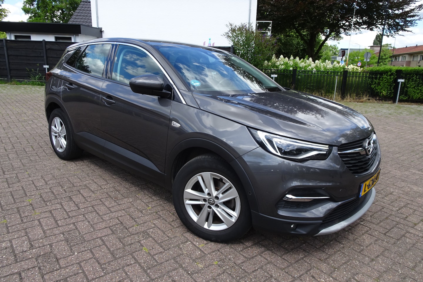 Opel Grandland X - 1.2 Turbo Business Elegance 5 Drs. * AIRCO * LMV * NAVI * KAMERA * TREKHAAK * - AutoWereld.nl