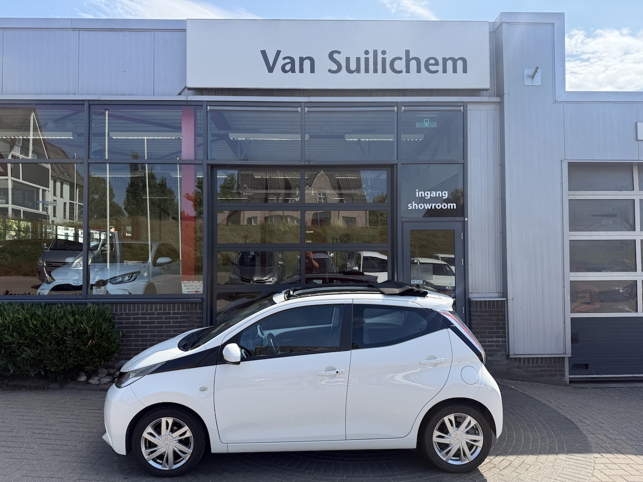 Toyota Aygo - 1.0 VVT-i x-wave 1.0 VVT-i x-wave - AutoWereld.nl