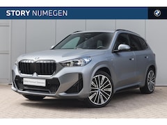BMW X1 - xDrive25e M Sport Automaat / Panoramadak / Sportstoelen / Comfort Access / Achteruitrijcam