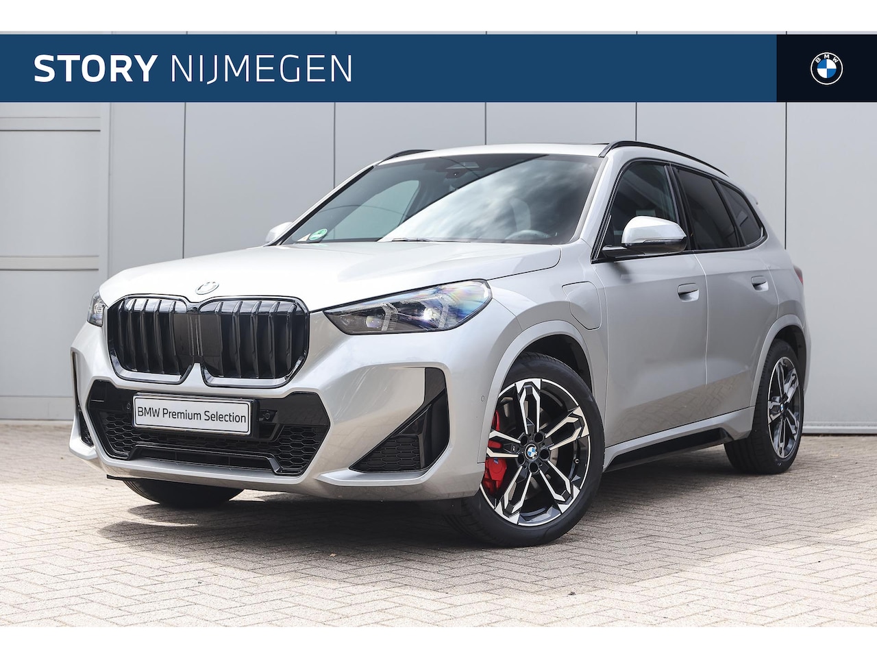 BMW X1 - xDrive25e M Sport Automaat / Trekhaak / Panoramadak / Sportstoelen / Comfort Access / Adap - AutoWereld.nl