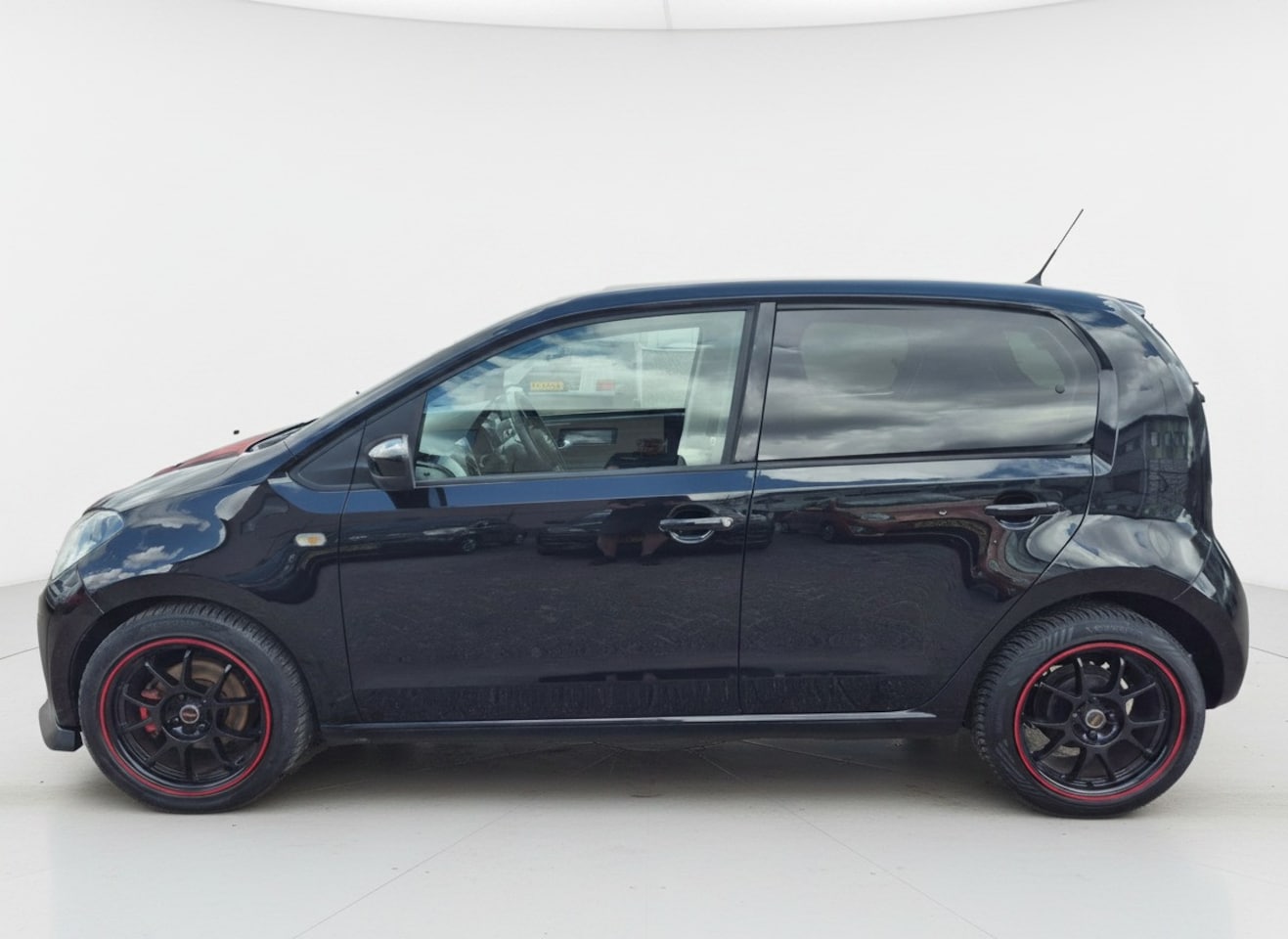 SEAT Mii - 1.0 60pk Ecomotive 5D Sport Dynamic - AutoWereld.nl
