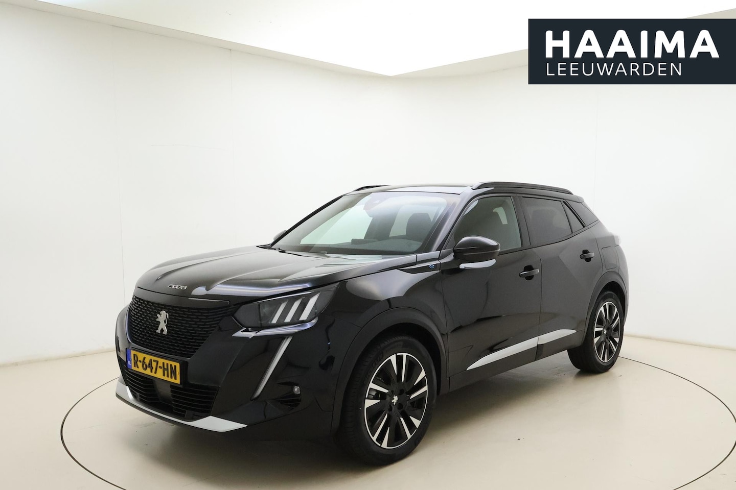 Peugeot e-2008 - EV GT 50 kWh SOH:91% | Panoramadak | Camera | Alcatanta lederen bekleding | Climate contro - AutoWereld.nl