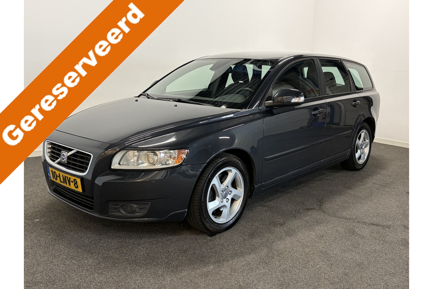 Volvo V50 - 2.4i AUT5 Edition II Trekhaak 1500kg/ Leer/ MEM Stoel/ Cruise/ LMV - AutoWereld.nl