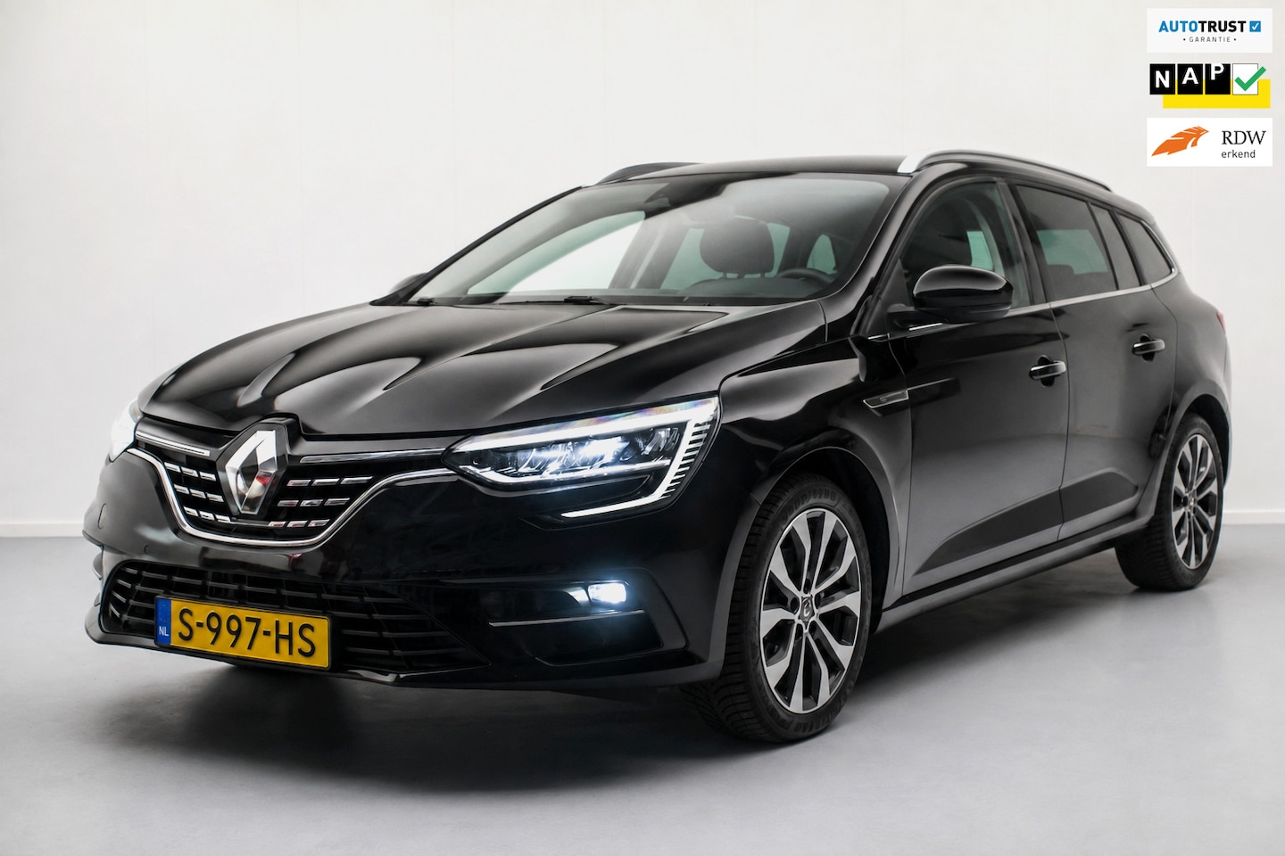 Renault Mégane Estate - 1.3 TCe 140PK Techno Automaat NL-auto 1e Eigenaar [ Trekhaak Sfeerlicht Carplay Camera Dig - AutoWereld.nl