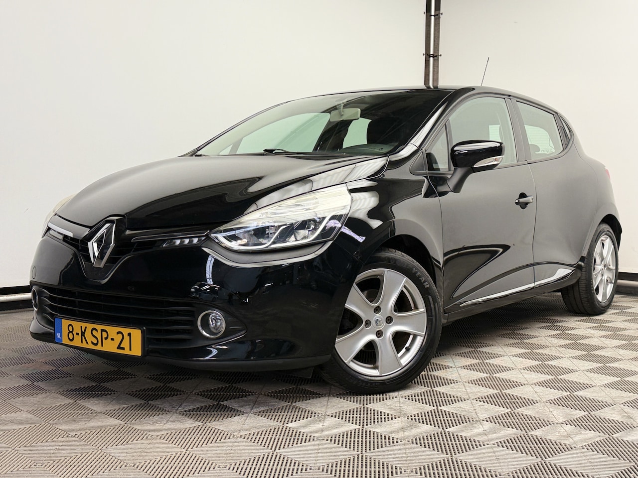 Renault Clio - 0.9 TCe Expression 5-drs Airco Navi 1e Eigenaar - AutoWereld.nl