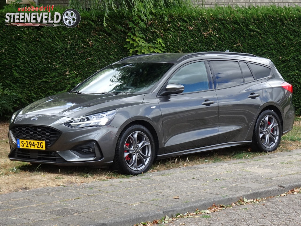 Ford Focus Wagon - 1.5 150PK AUTOMAAT ST-Line X met camera en Trekhaak - AutoWereld.nl