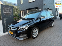 Mercedes-Benz B-klasse - 180 Ambition Leer / Led / Automaat
