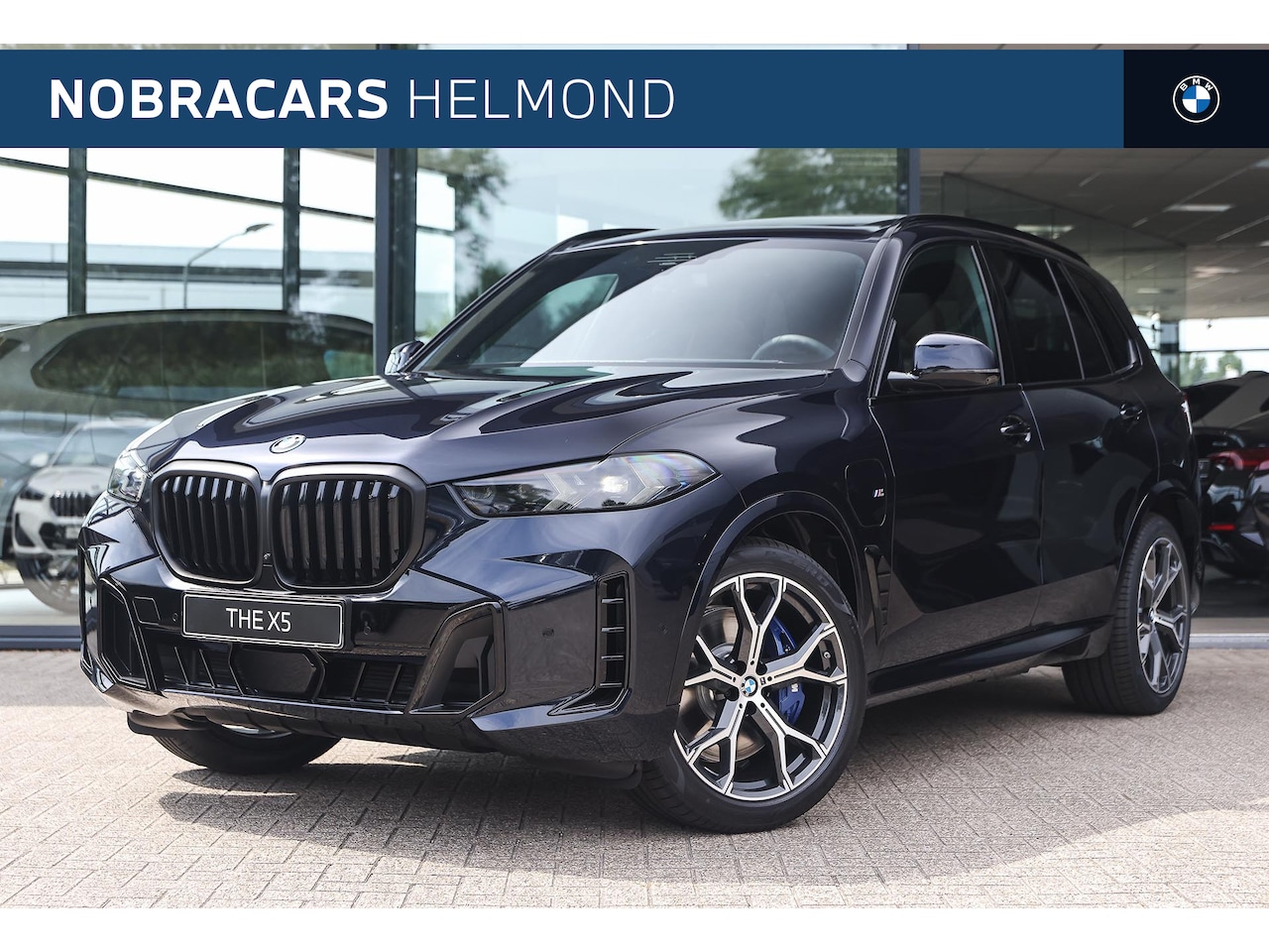 BMW X5 - xDrive50e M Sport Automaat / Panoramadak / Trekhaak / Soft-Close / Comfortstoelen / Parkin - AutoWereld.nl
