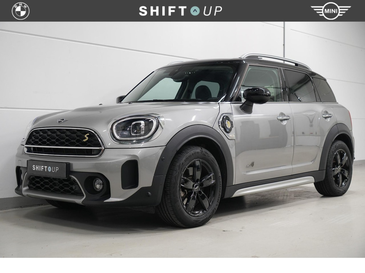 MINI Countryman - 1.5 Cooper S E ALL4 Panoramadak | Harman Kardon | Head Up - AutoWereld.nl