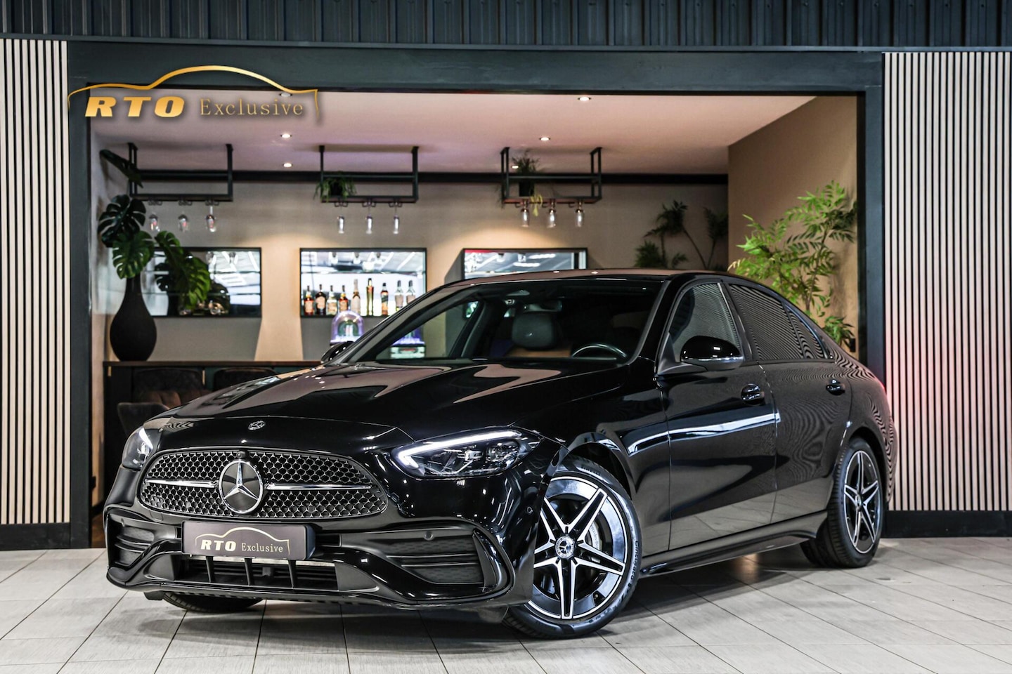 Mercedes-Benz C-klasse - 180 AMG|Sfeer|Night|Camera|Carplay - AutoWereld.nl