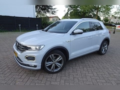 Volkswagen T-Roc - 1.5 TSI Sport Business R 150pk * AIRCO * 19 inch LMV * NAVI * KAMERA * LED *