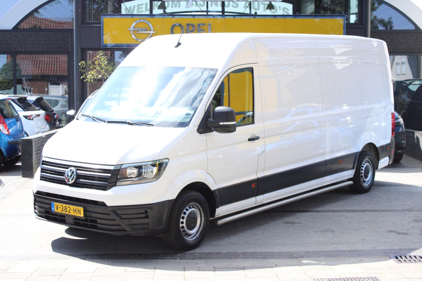 Volkswagen Crafter - 35 2.0 TDI L4H4 Highline | Euro6 ideaal voor camperombouw | Navi full map | PDC V+A | Hout - AutoWereld.nl
