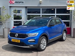 Volkswagen T-Roc - 1.5 TSI Style Business Aut / A.Cam / Carplay / Elekt-Klep / Stoel Verw / Org-Ned