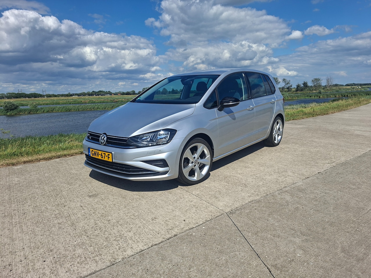 Volkswagen Golf Sportsvan - 1.0 TSI Highline 1.0 TSI IQ-Drive Highline - AutoWereld.nl