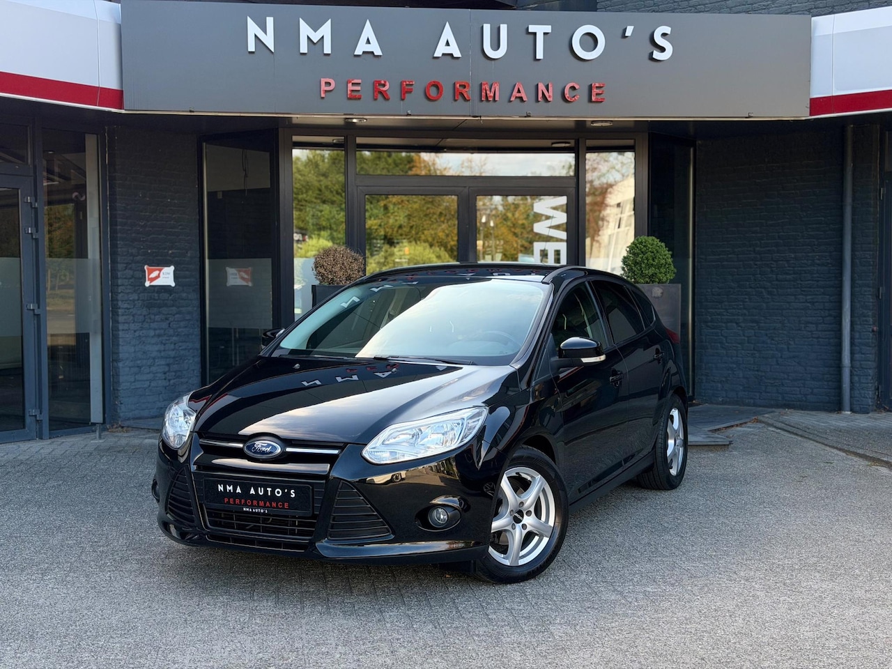 Ford Focus - 1.6 TI-VCT Titanium WEINIG KM! 1E EIGENAAR, DEALER ONDERHOUDEN, AUTOMAAT, SYNC OPTIEK, CRU - AutoWereld.nl