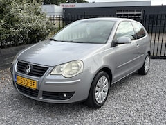 Volkswagen Polo - 1.2 Trendline |Clima|Stoelverwarming 2007 Grijs