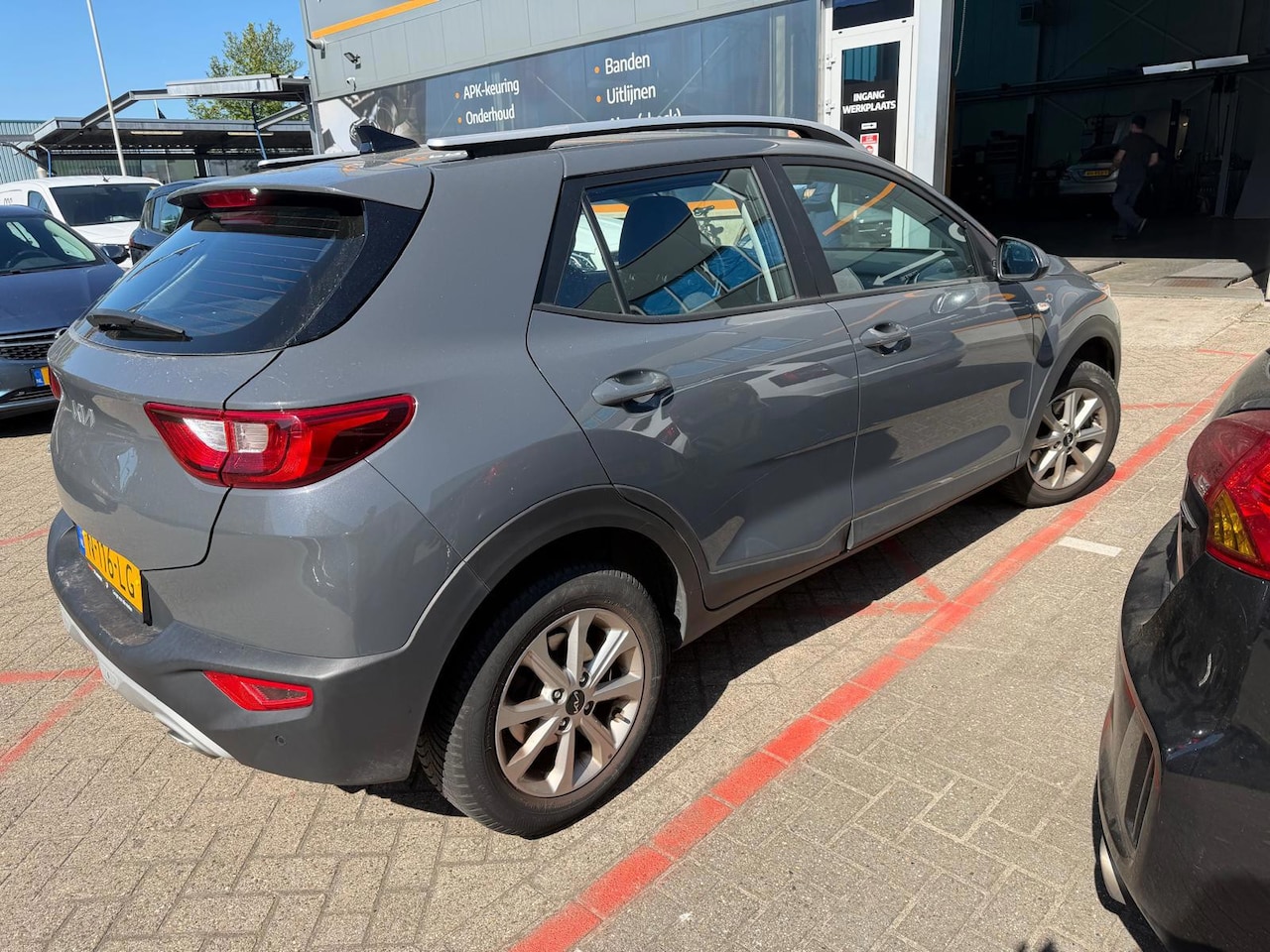 Kia Stonic - 1.0 T-GDi MHEV DynamicLine 1.0 T-GDi MHEV DynamicLine - AutoWereld.nl