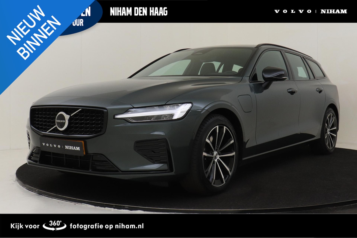 Volvo V60 - T6 PLUG-IN HYBRID AWD PLUS DARK -HARMAN/KARDON|360°CAM|SPORTSTOELEN|BLIS|TREKHAAK|POWER-SE - AutoWereld.nl