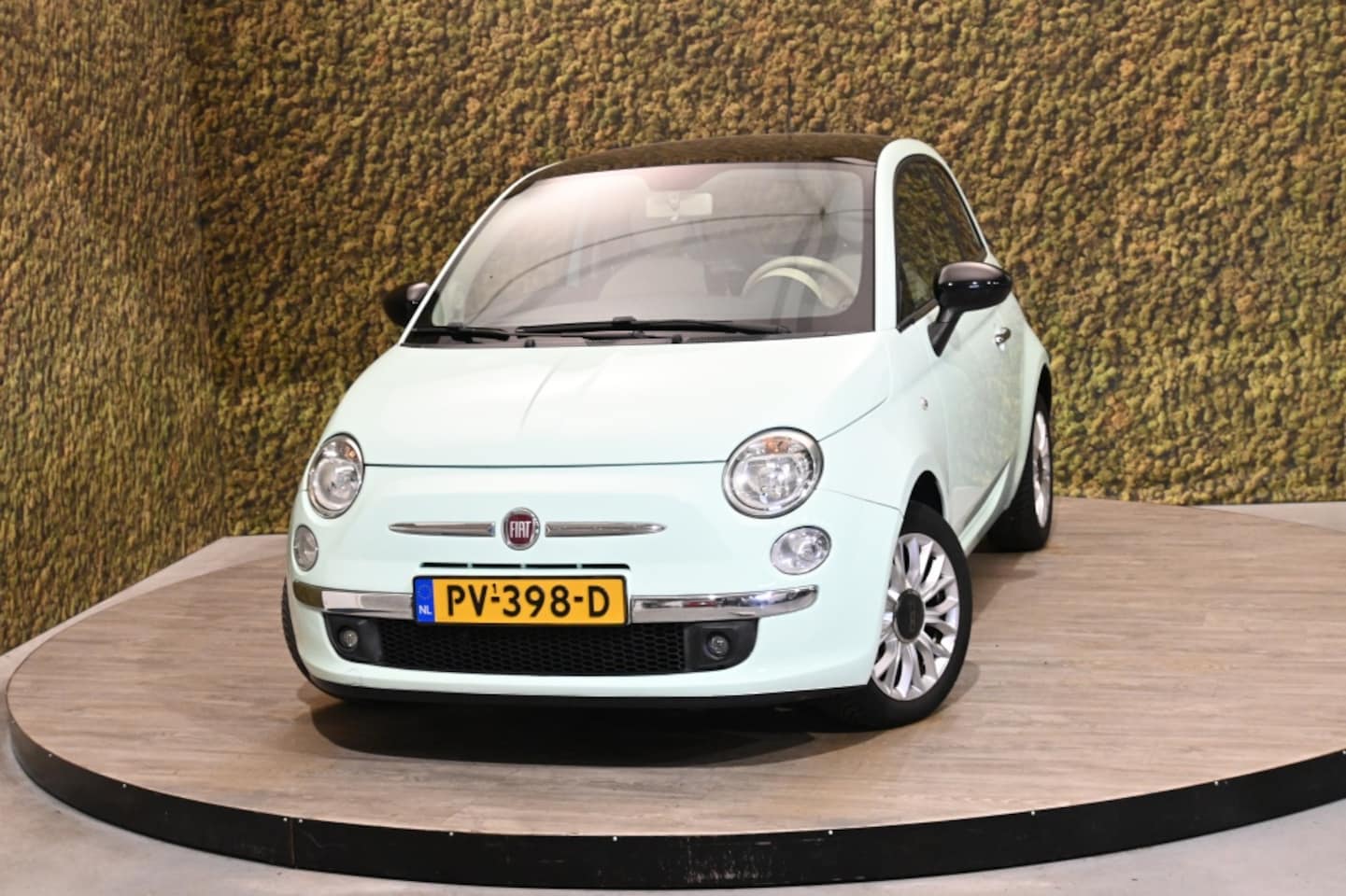 Fiat 500 - 1.2 Lounge | Carplay | PDC | Airco| Mint - AutoWereld.nl