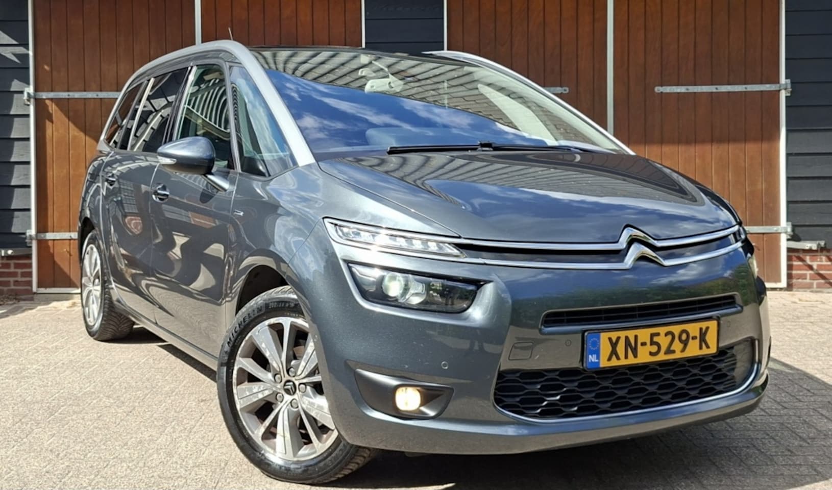 Citroën C4 Picasso - 1.6 Exclusive | Trekhaak | Lederen stoelen | Massage stoelen | Bluetooth | Panoramadak - AutoWereld.nl