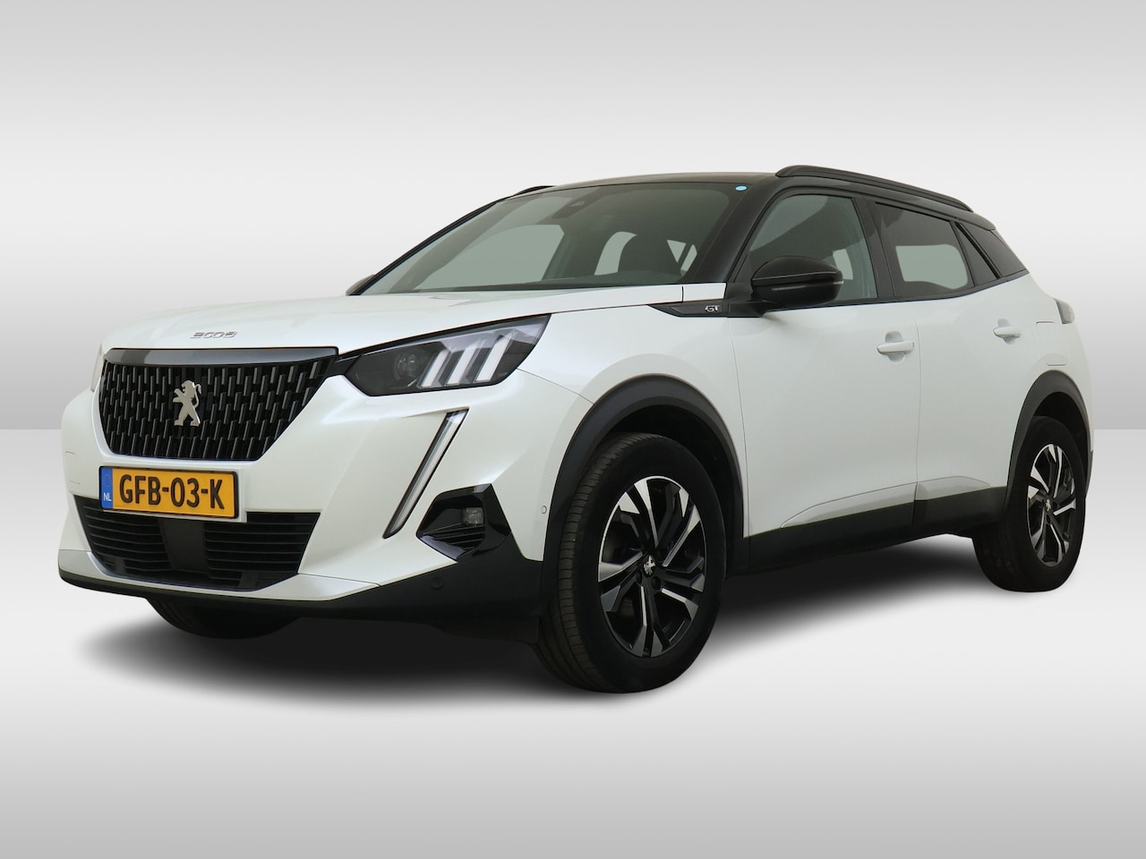 Peugeot 2008 - 1.2 PureTech GT 130 PK Automaat | Two Tone | Panoramisch Schuifdak | Navigatie | Camera | - AutoWereld.nl