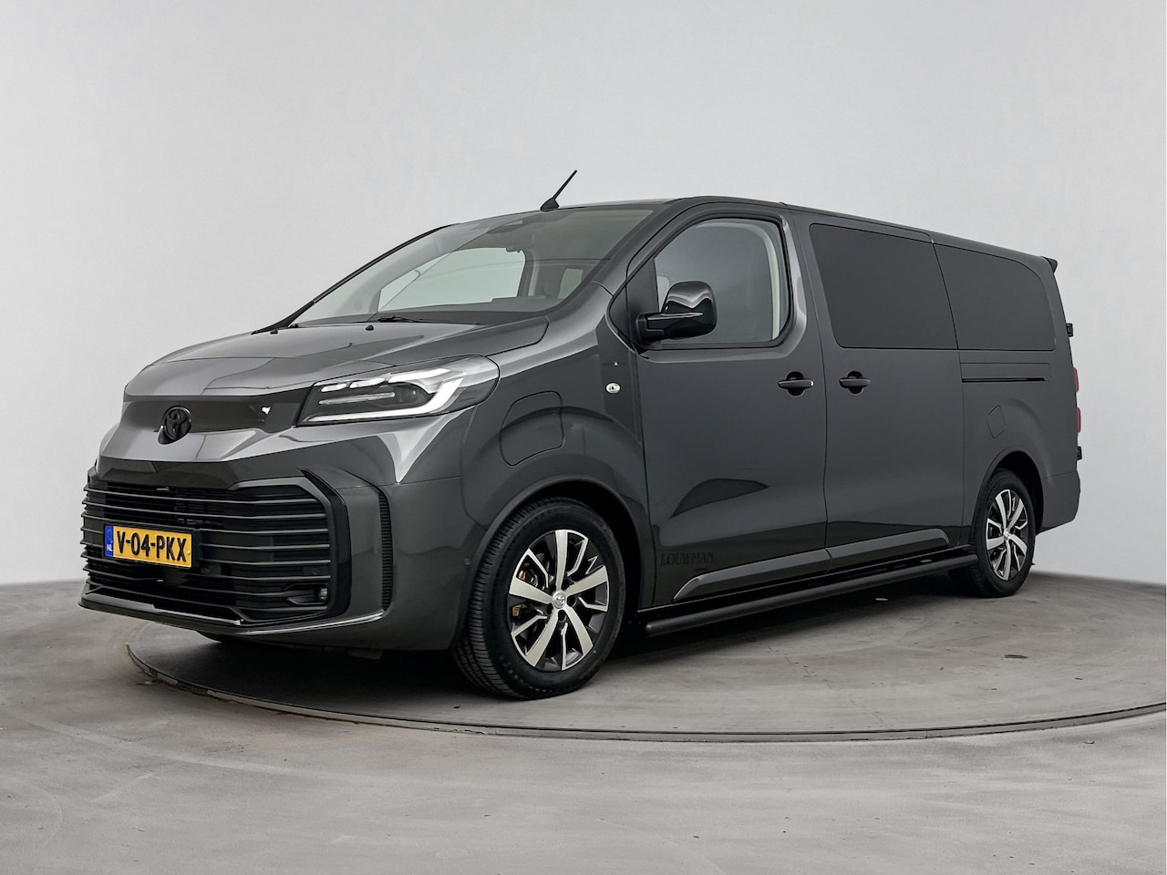 Toyota ProAce Electric Worker - Professional Extra Range Long L2D DC 75 kWh Stealth Pack Lat-om-Lat | Leder Interieur | Si - AutoWereld.nl