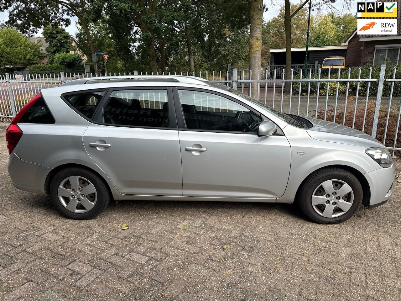 Kia Cee'd Sporty Wagon - 1.4 CVVT X-tra 1.4 CVVT X-tra - AutoWereld.nl