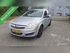 Opel Astra - 1.6 Business