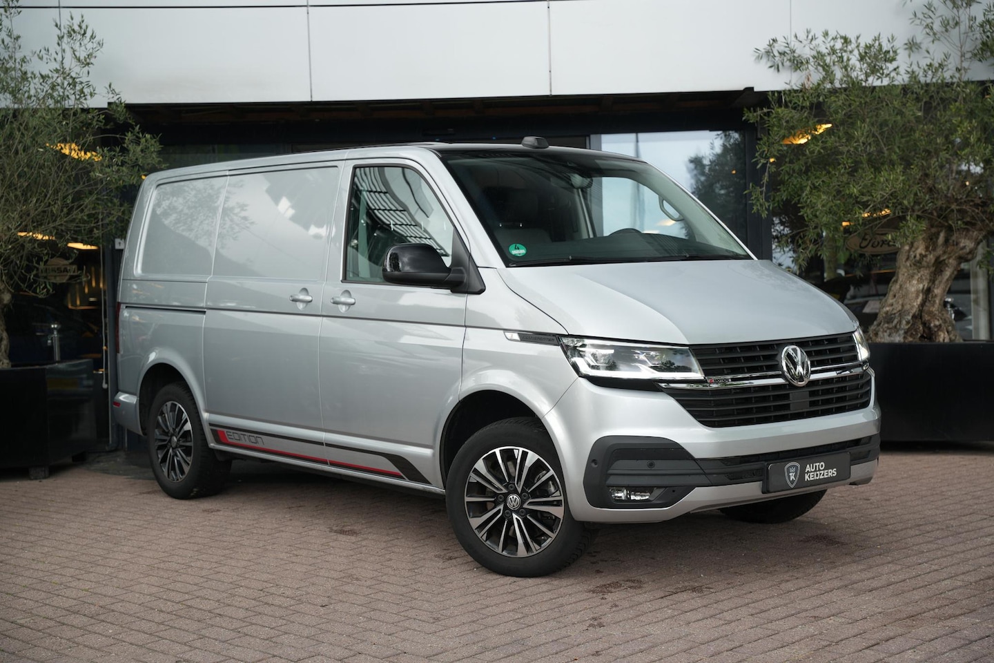 Volkswagen Transporter - 2.0 TDI L1H1 4Motion Edition | Automaat | Trekhaak | Multifunctioneel Stuurwiel | Navigati - AutoWereld.nl
